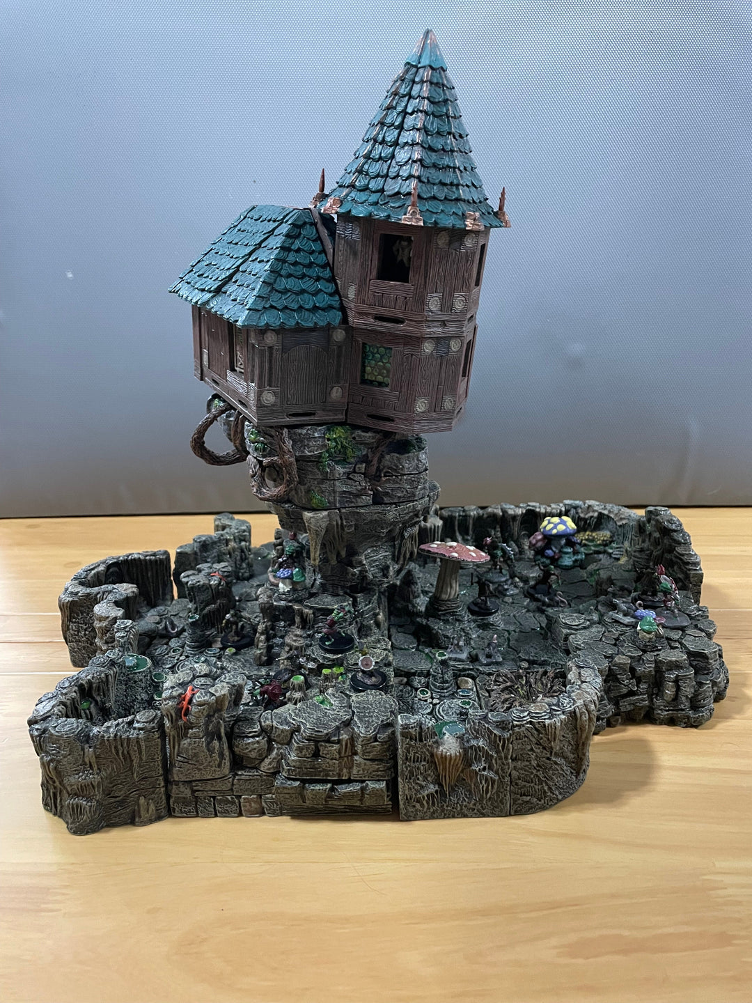 Best Small-format Build: Balzar's Blunder by Mary Ann