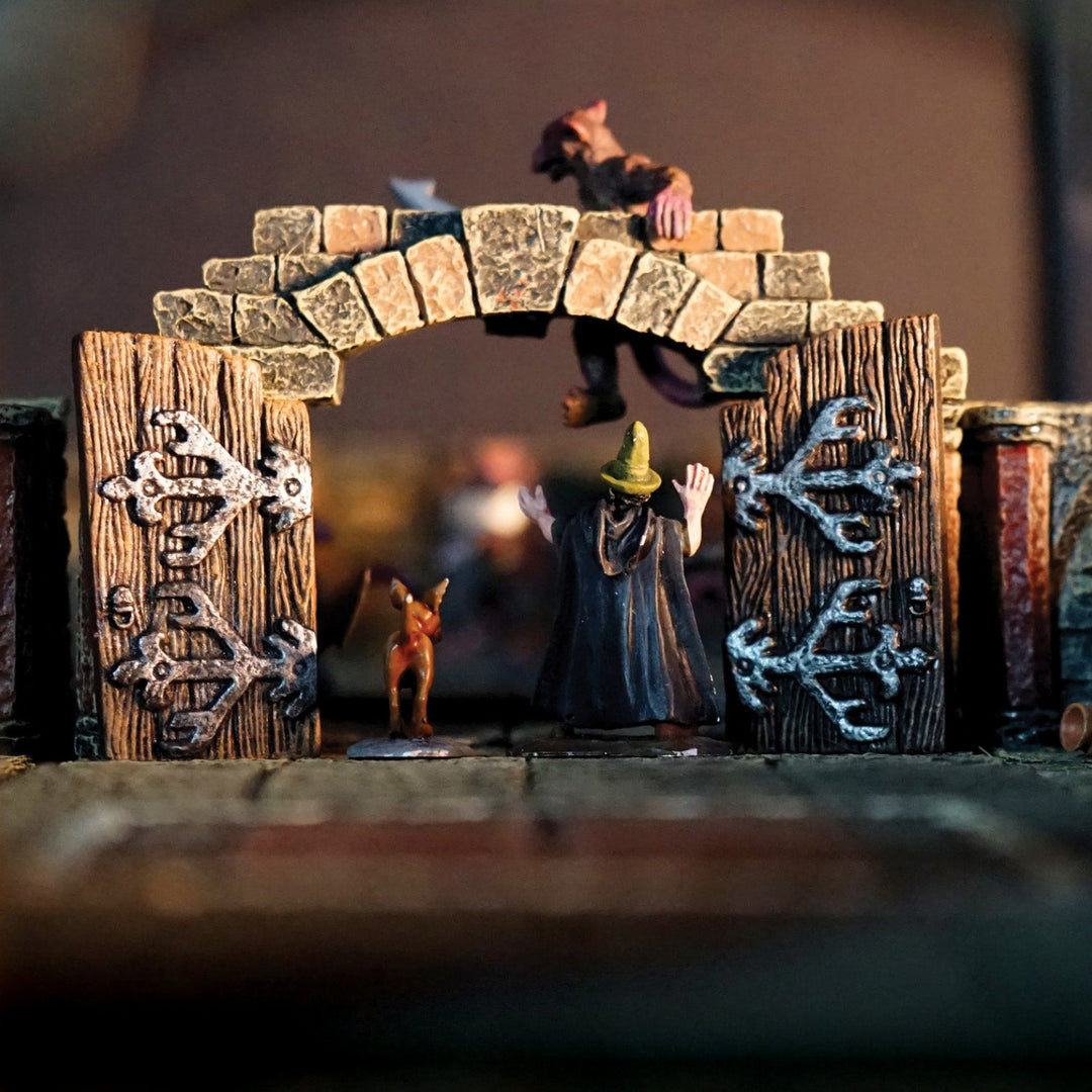 Dungeon Double Doors - Vaulted (Painted)